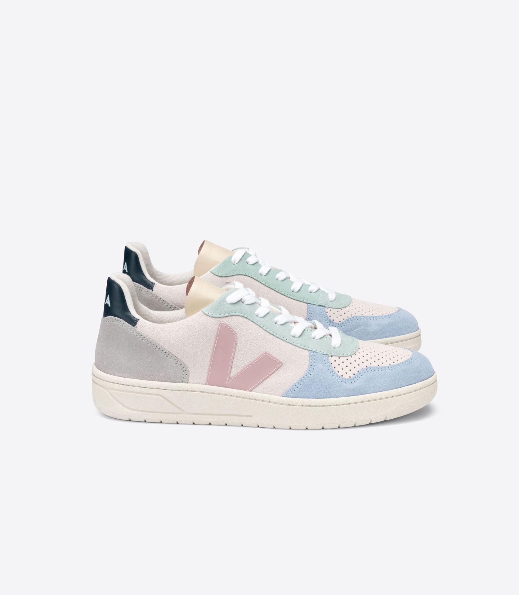 Veja – V-10 Leather | Natural babe – Nixon + Maude